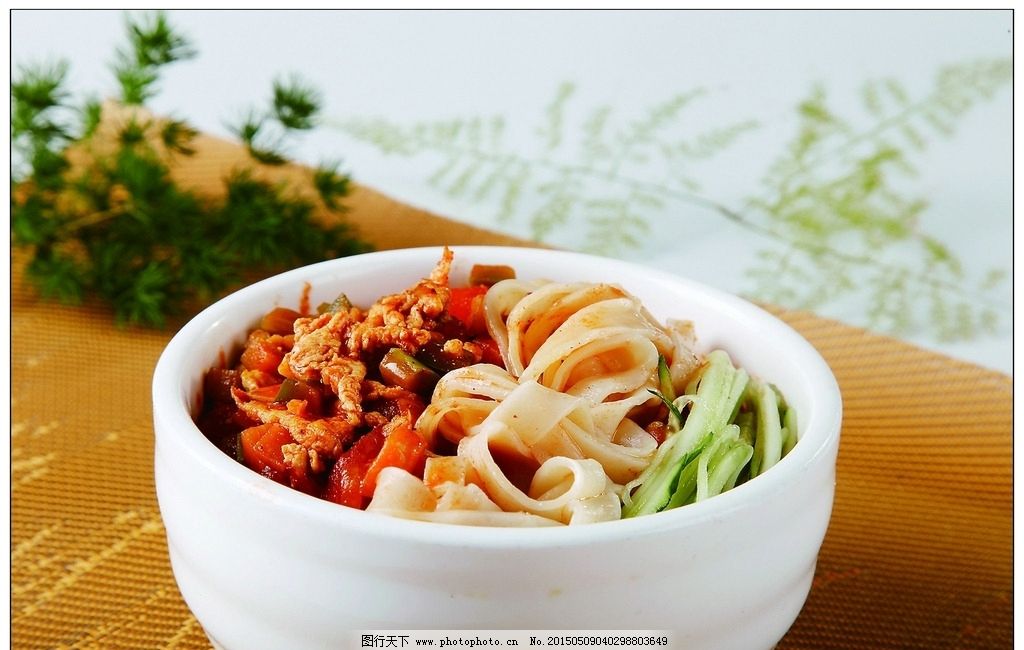 凤凰彩票：老字号年货与特色年夜饭指南→在徐汇就这么吃!