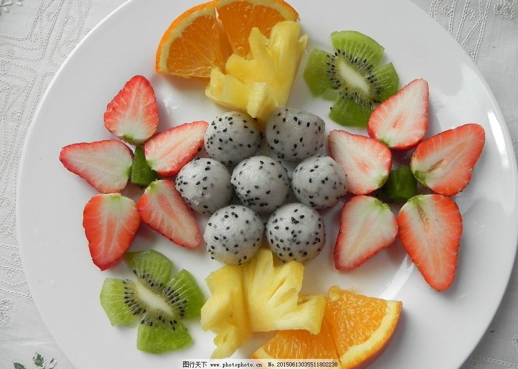 【图】火龙果水果拼盘图片欣赏 教你制作水果